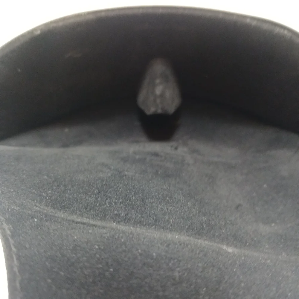 RAY-BAN Black/Brown Sunglasses Case Like New